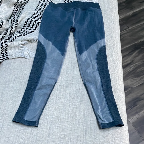 Free People Movement Pop Life Leggings Size M/L - Picture 6 of 8